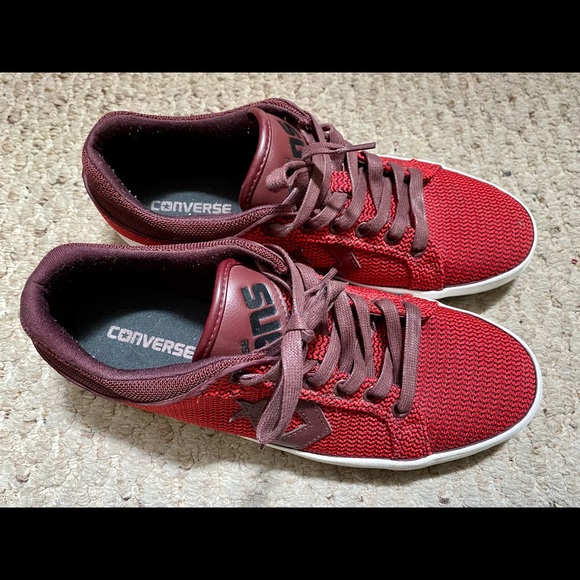 🔥HOST PICK🔥. Mens Red Converse Sneakers - Picture 8 of 9
